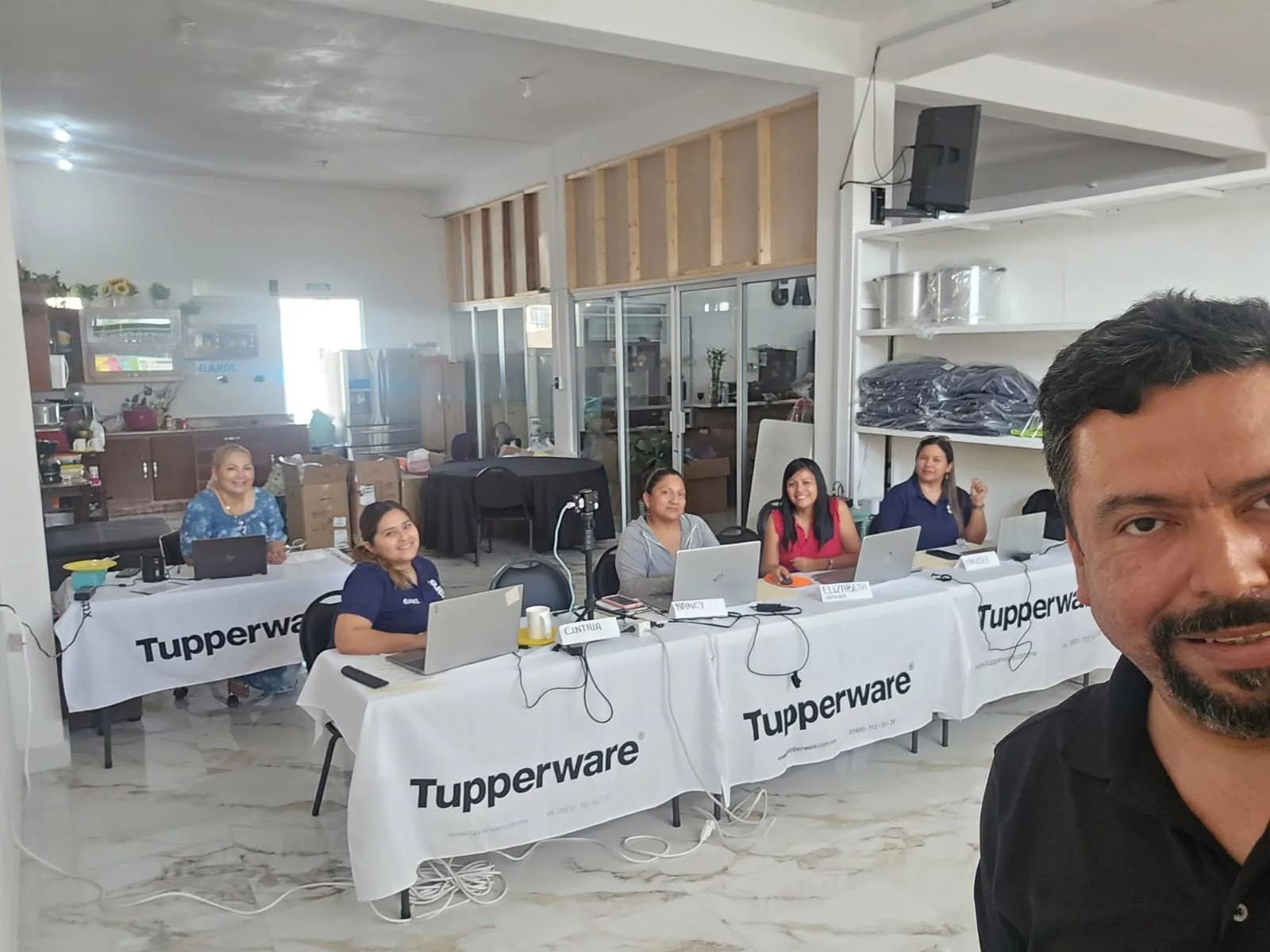Taller de inteligencia artificial para Tupperware en Reynosa